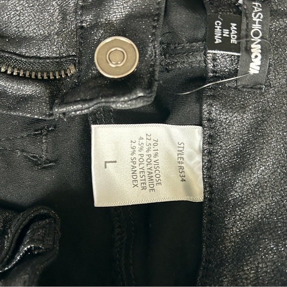 Black Shimmery Fitted pants from Fashion Nova - Picture 4 of 4